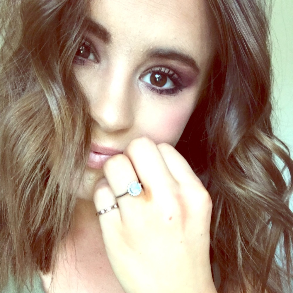 Meet your Posher, Kacey